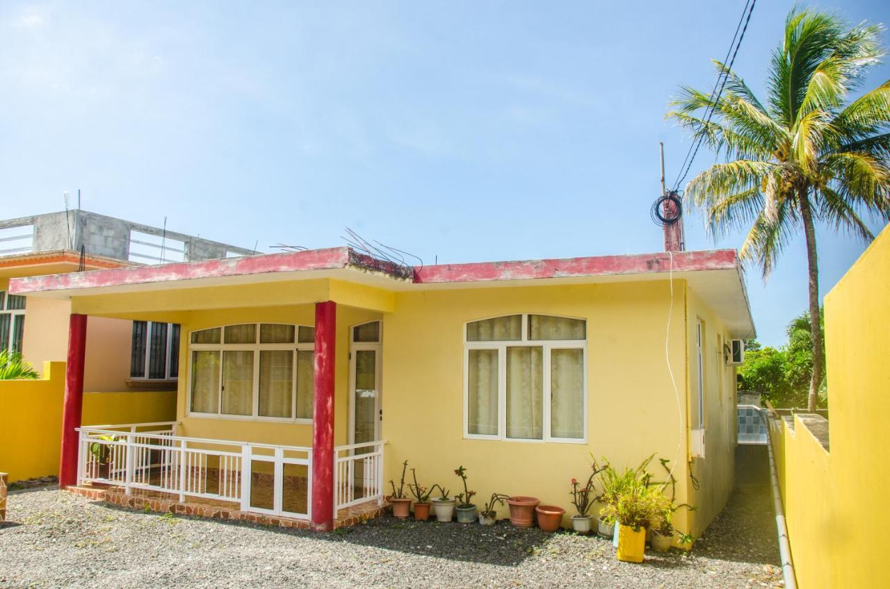 La Caverna House Chemin Grenier Bagian luar foto
